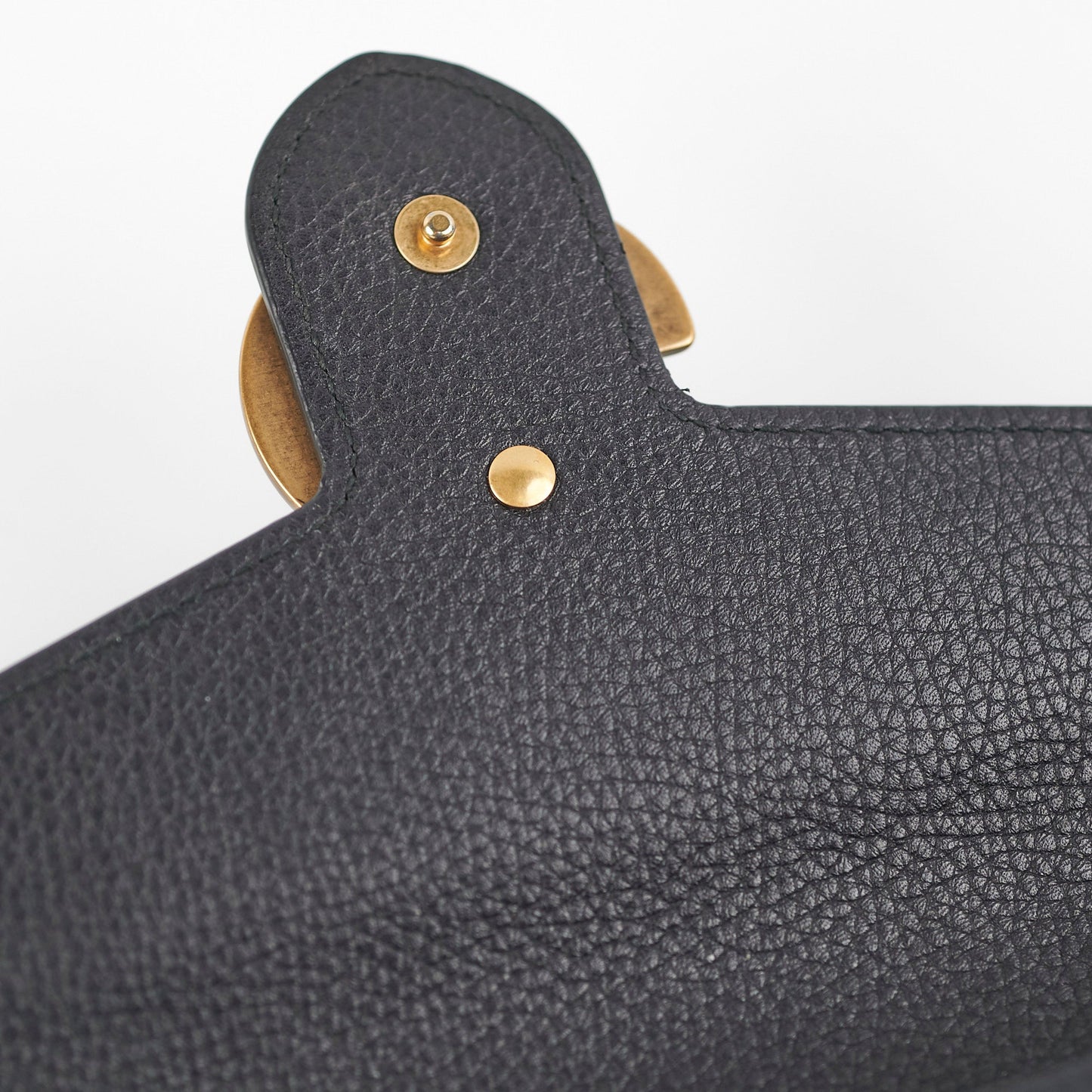 Gucci Black Wallet On Chain