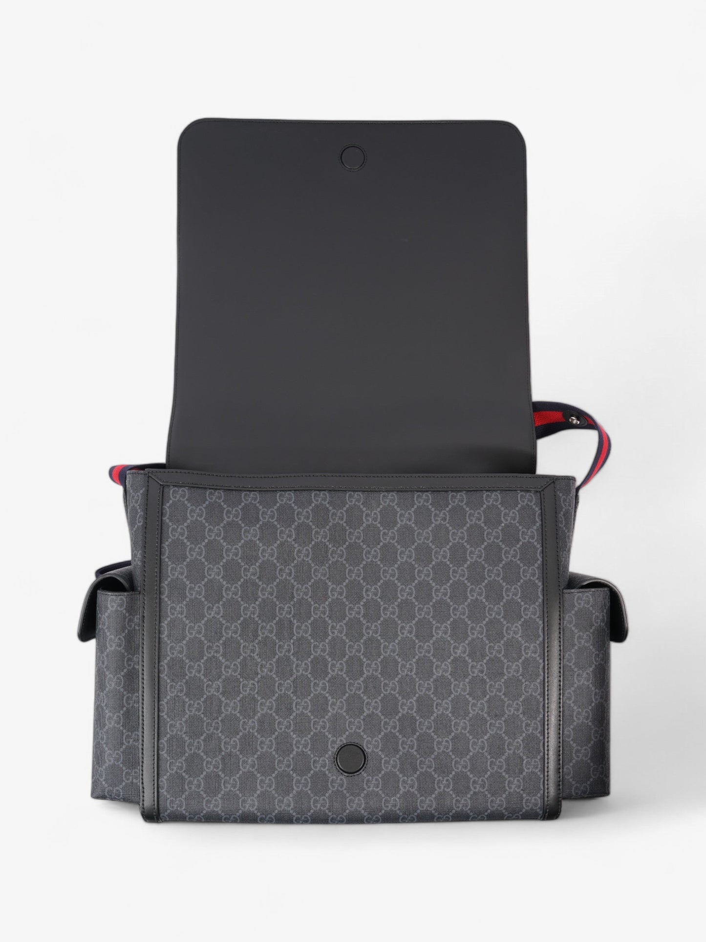 Gucci GG Diaper Bag GG Supreme / Black Coated Canvas Medium