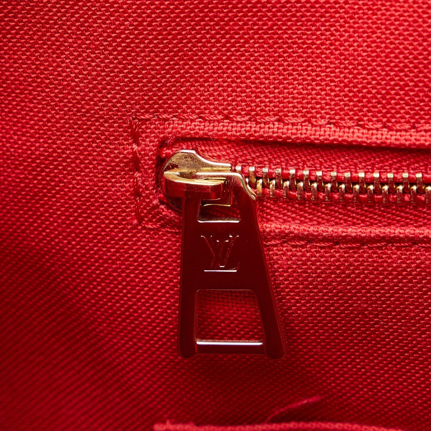 LOUIS VUITTON Monogram Giant Reverse OnTheGo GM Satchel