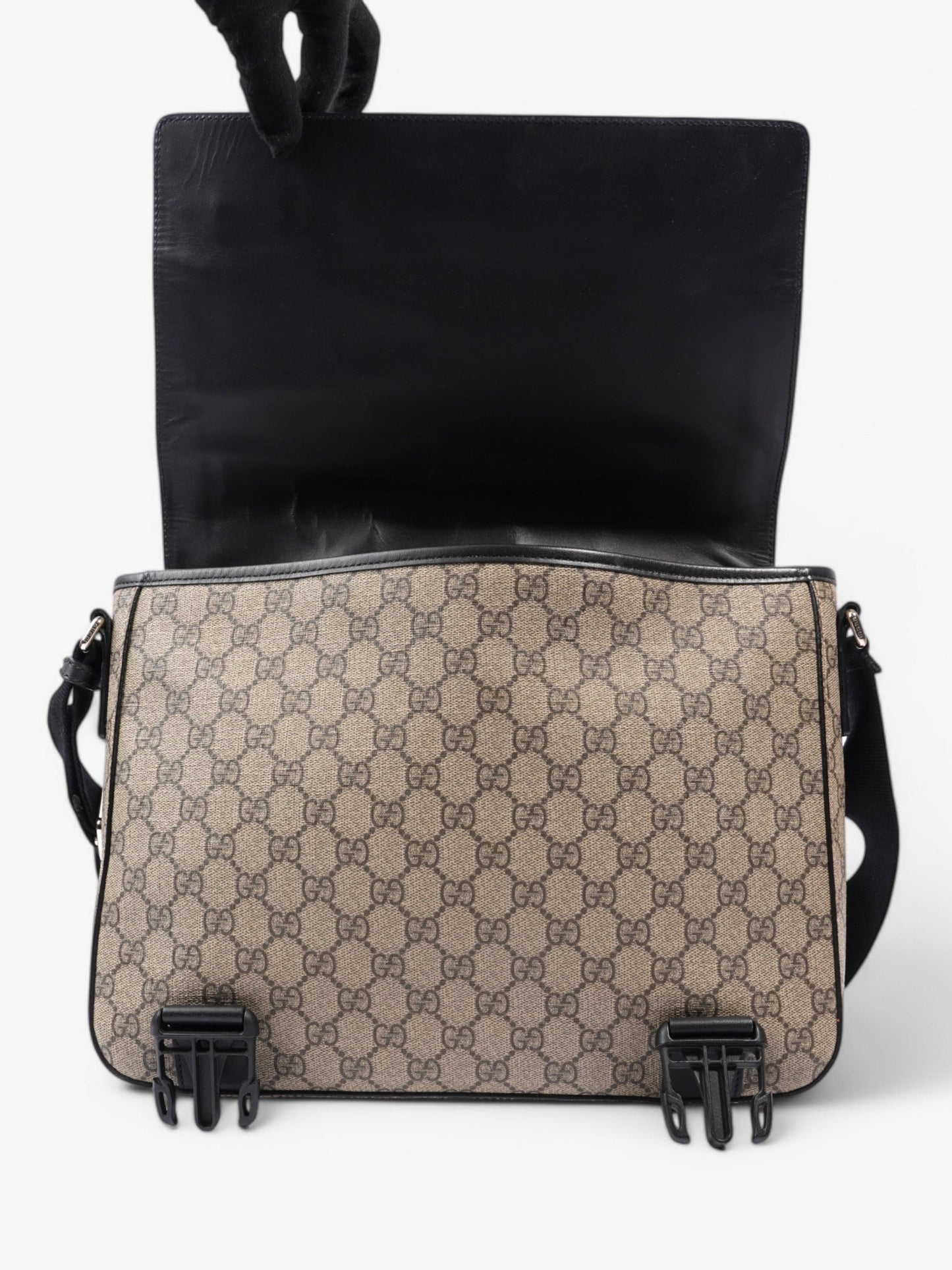 Gucci Messenger Bag GG Supreme / Black Coated Canvas