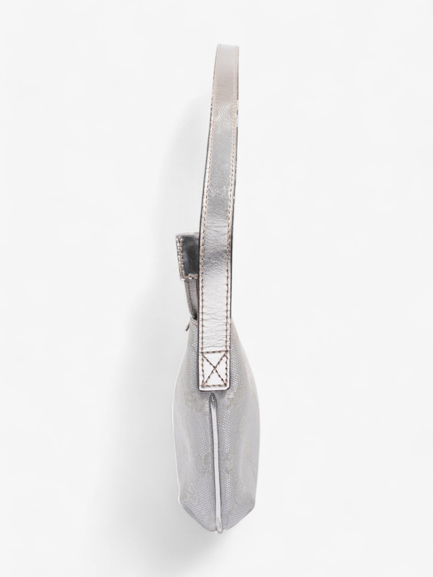 Gucci Boat Pochette Silver / GG Supreme Canvas