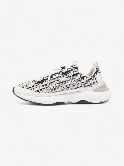 Christian Dior B24 White / Black Oblique Technical Fabric EU 45.5 UK 11