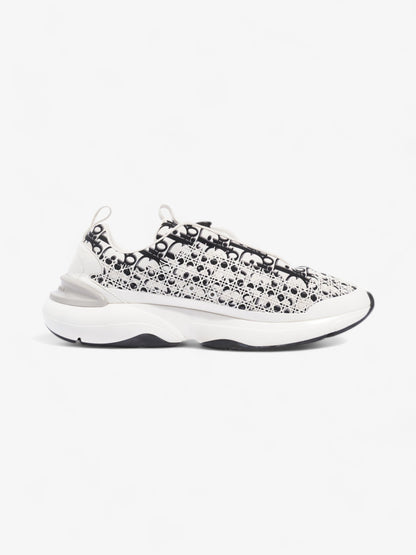Christian Dior B24 White / Black Oblique Technical Fabric EU 45.5 UK 11