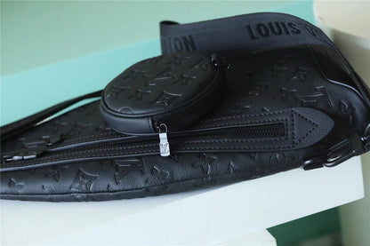 Franco Shops - Louis Vuittons  - 9952