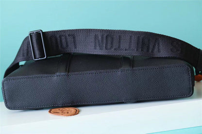 Franco Shops - Louis Vuittons  - 9812