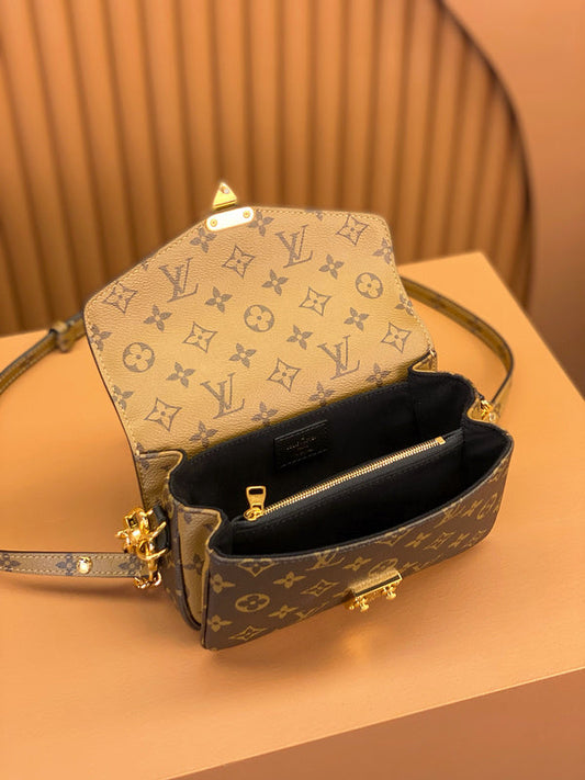 Franco Shops - Louis Vuittons  - 15377