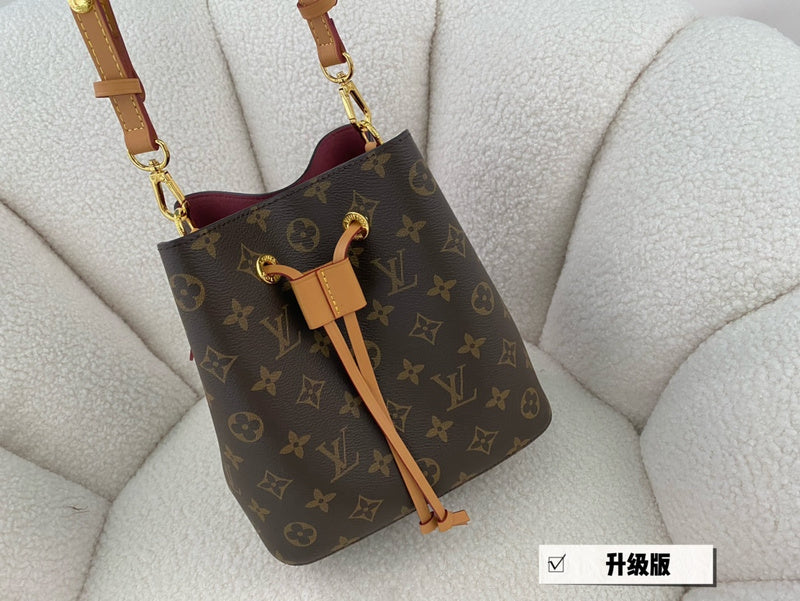 Franco Shops - Louis Vuittons  - 15076