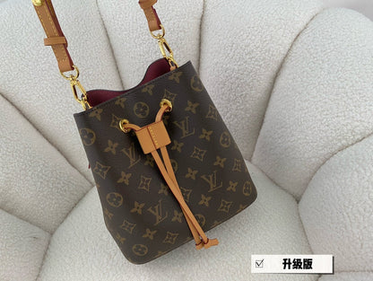 Franco Shops - Louis Vuittons  - 15076