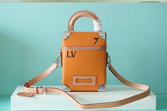 Franco Shops - Louis Vuittons  - 10021