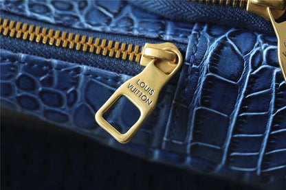 Franco Shops - Louis Vuittons  - 9957