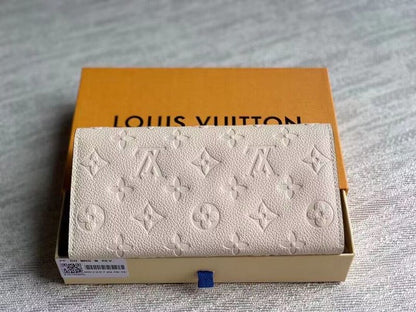 Franco Shops - Louis Vuittons  - 15381