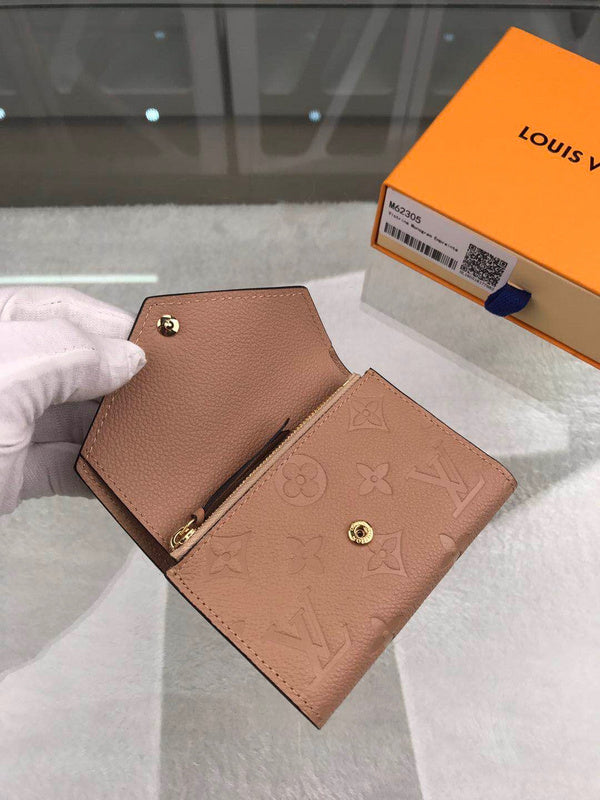 Franco Shops - Louis Vuittons  - 9149