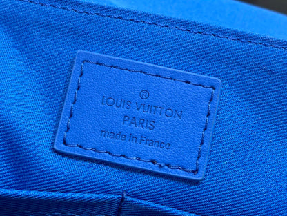 Franco Shops - Louis Vuittons  - 15246