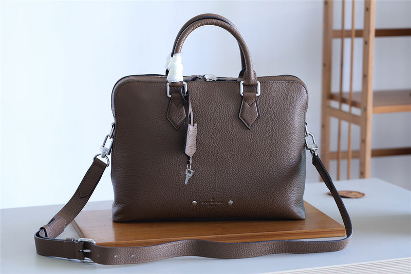 Franco Shops - Louis Vuittons  - 9877