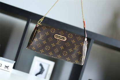 Franco Shops - Louis Vuittons  - 9377