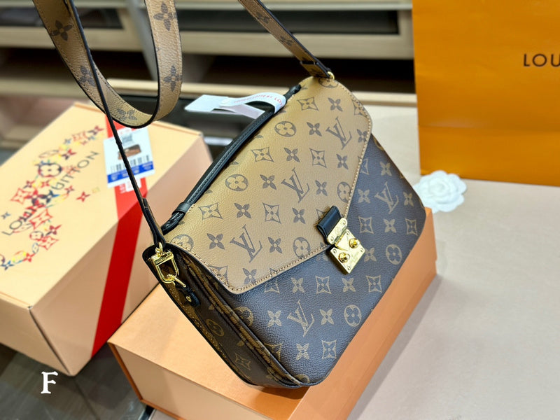 Franco Shops - Louis Vuittons  - 15033