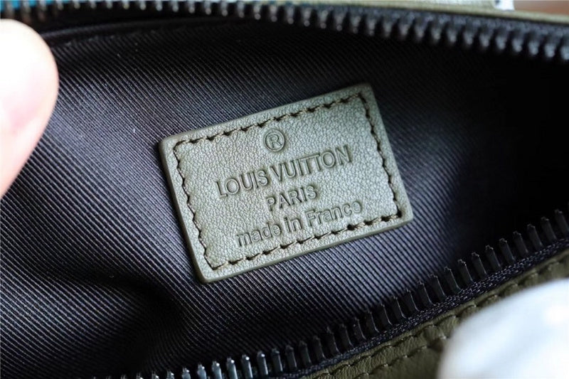 Franco Shops - Louis Vuittons  - 9437