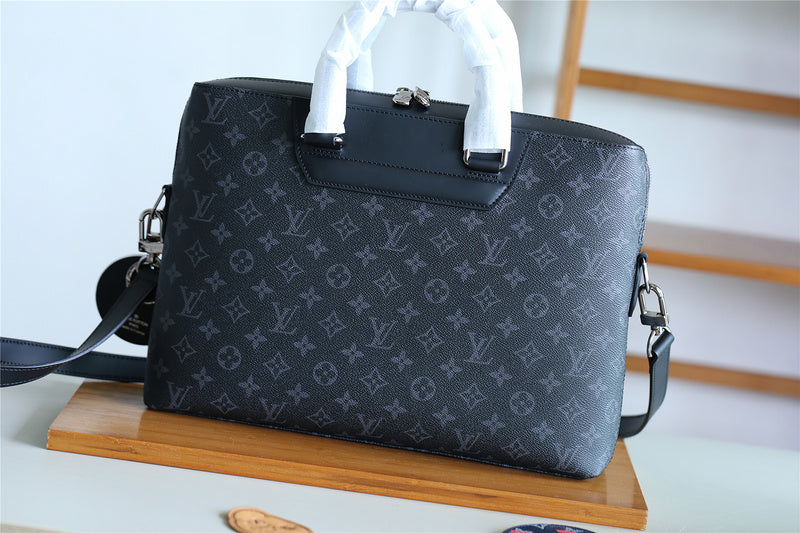 Franco Shops - Louis Vuittons  - 9883