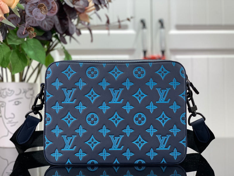 Franco Shops - Louis Vuittons  - 15255