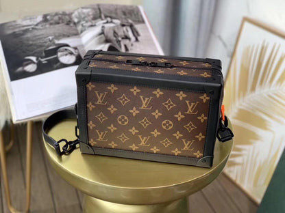 Franco Shops - Louis Vuittons  - 15587