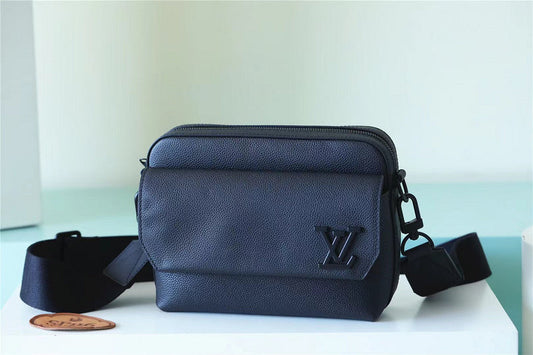 Franco Shops - Louis Vuittons  - 9934