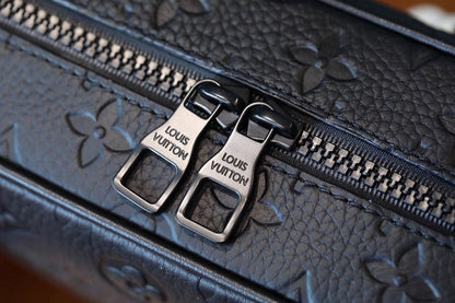 Franco Shops - Louis Vuittons  - 10152