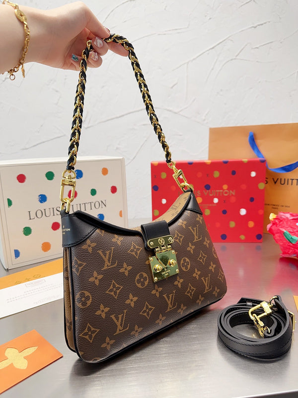 Franco Shops - Louis Vuittons  - 14949