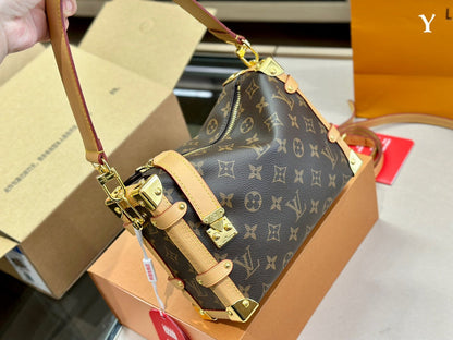 Franco Shops - Louis Vuittons  - 15089