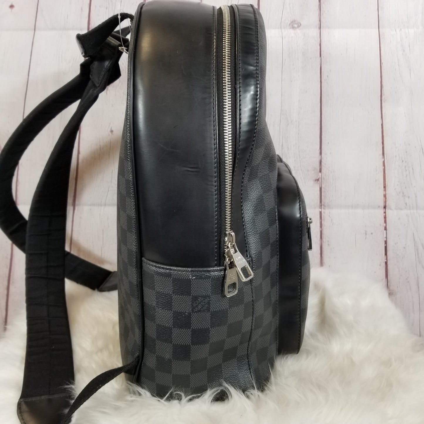 Backpack Designer By Louis Vuitton  Size: Large