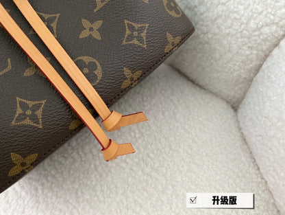 Franco Shops - Louis Vuittons  - 15076