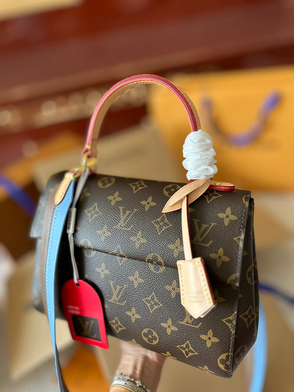 Franco Shops - Louis Vuittons  - 14856