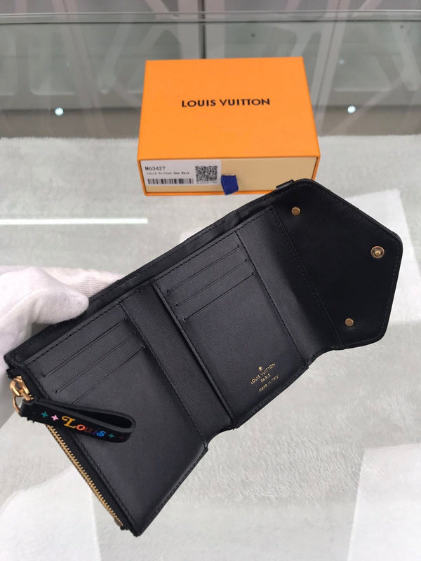 Franco Shops - Louis Vuittons  - 9146