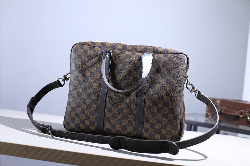 Franco Shops - Louis Vuittons  - 9857