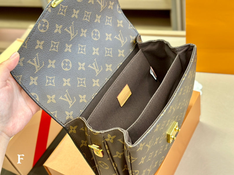 Franco Shops - Louis Vuittons  - 15032