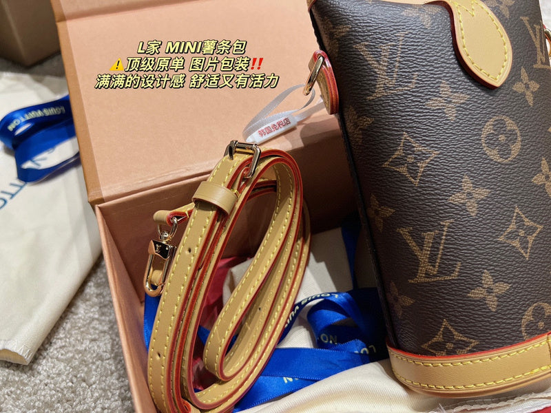 Franco Shops - Louis Vuittons  - 15077