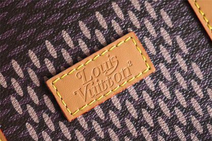 Franco Shops - Louis Vuittons  - 9673