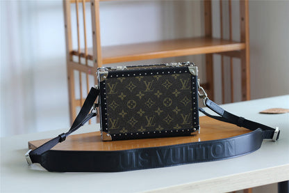 Franco Shops - Louis Vuittons  - 10188