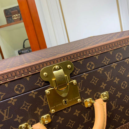 Franco Shops - Louis Vuittons  - 9494