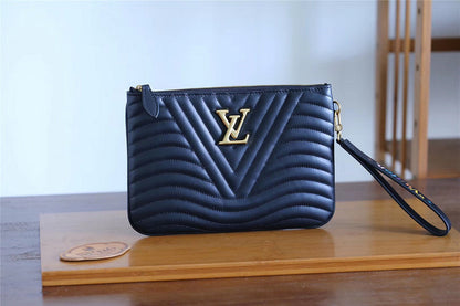 Franco Shops - Louis Vuittons  - 9351