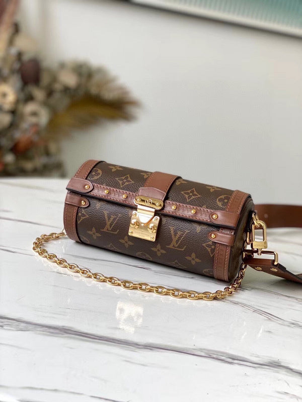 Franco Shops - Louis Vuittons  - 15506