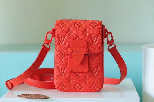 Franco Shops - Louis Vuittons  - 10083