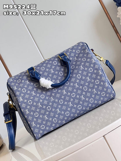 Franco Shops - Louis Vuittons  - 15336