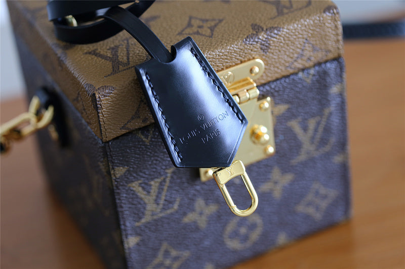 Franco Shops - Louis Vuittons  - 9401