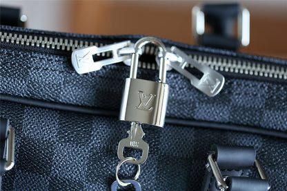 Franco Shops - Louis Vuittons  - 9854