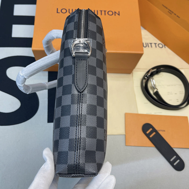 Franco Shops - Louis Vuittons  - 9817