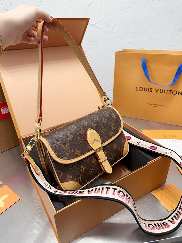 Franco Shops - Louis Vuittons  - 15020