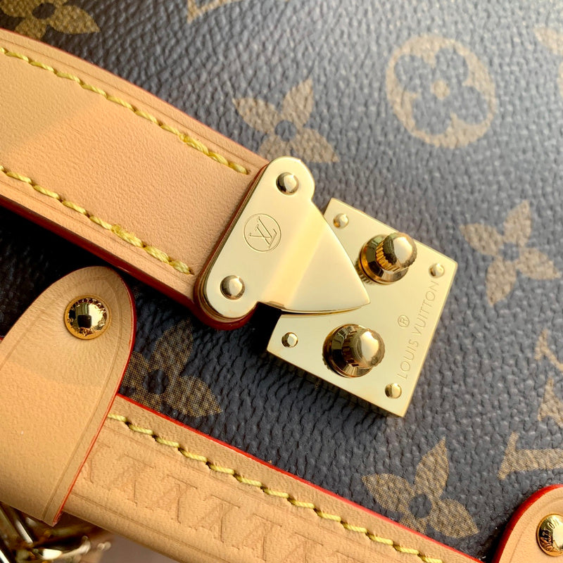 Franco Shops - Louis Vuittons  - 15507