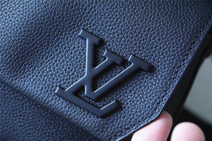 Franco Shops - Louis Vuittons  - 9934