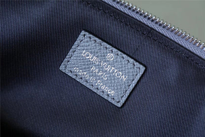 Franco Shops - Louis Vuittons  - 9796