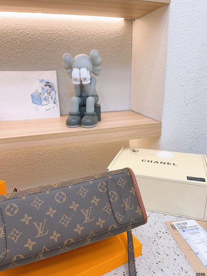 Franco Shops - Louis Vuittons  - 14901